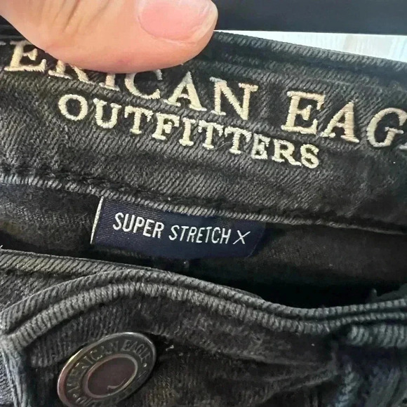 American Eagle Women’s Distressed Super Stretch Hi Rise Jeggings. Size 2 Regular - Picture 3 of 5